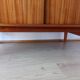 Buffet moderniste des années 1970