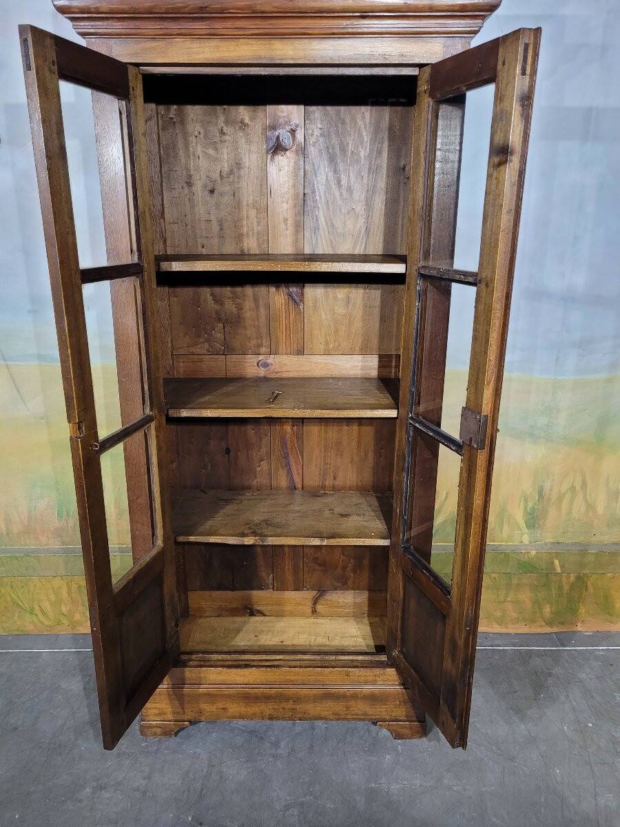 Small cherry and oak bookcase from the 19th century