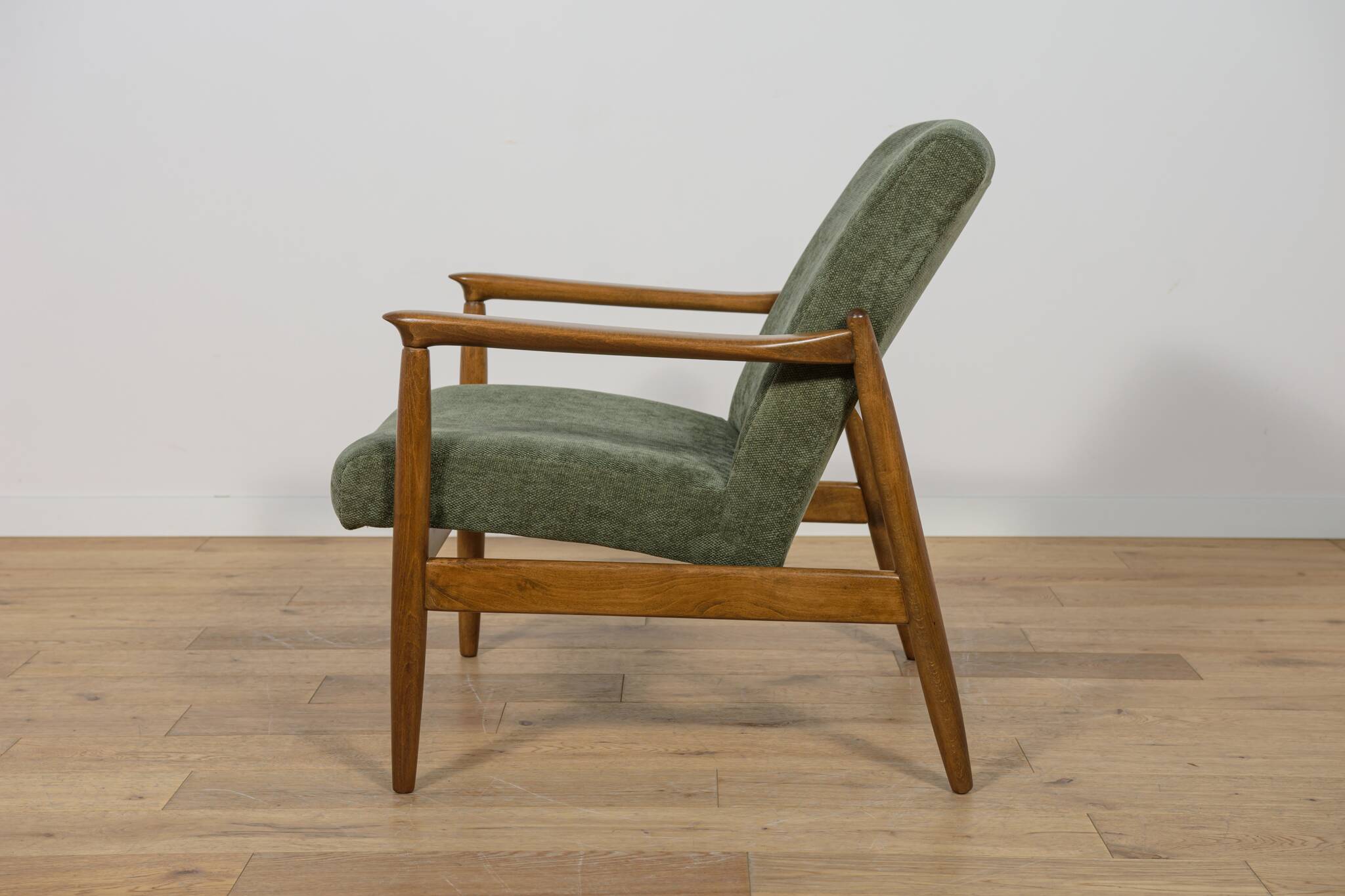 Mid-Century GFM-64 Armchairs by Edmund Homa for Gościcińskie Furniture Factory, Poland, Set of 2