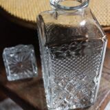 Crystal whiskey decanter square stopper