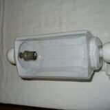 Applies art deco of the 30s