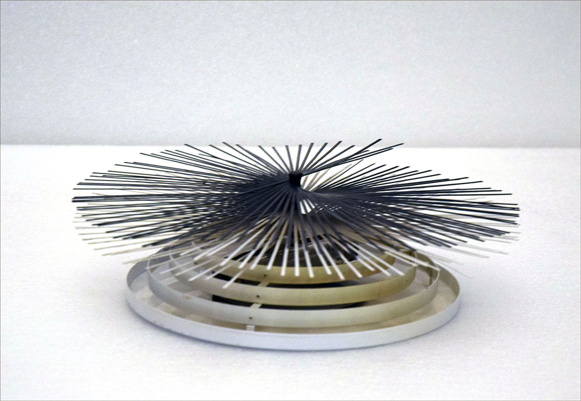 Lumina 'Helios' wall lamp design Riccardo Blumer, 1980s