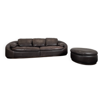 1980s Italian Giovanni Sforza Sofa and Ottoman