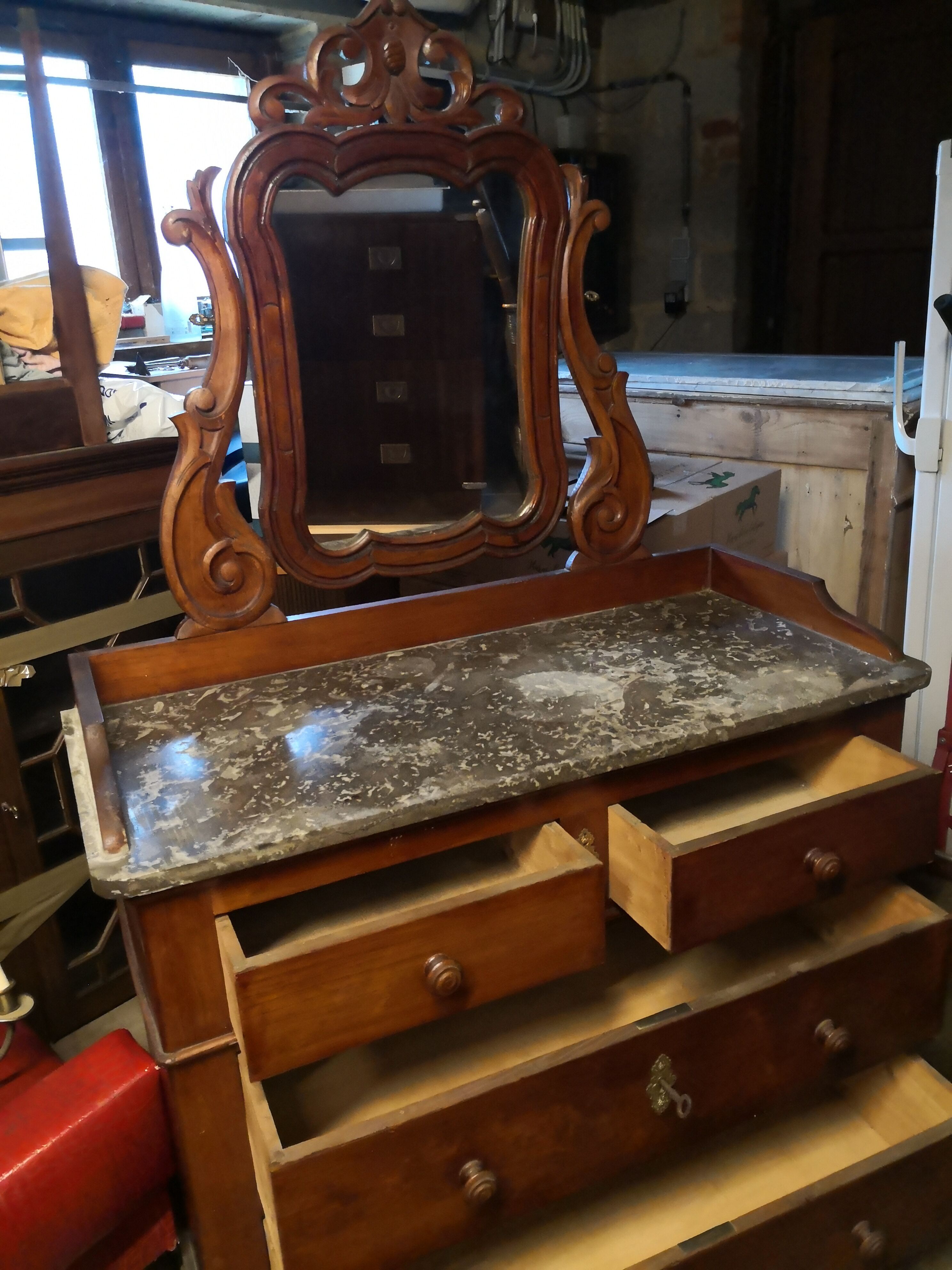 Coiffeuse Louis Philippe dessus marbre