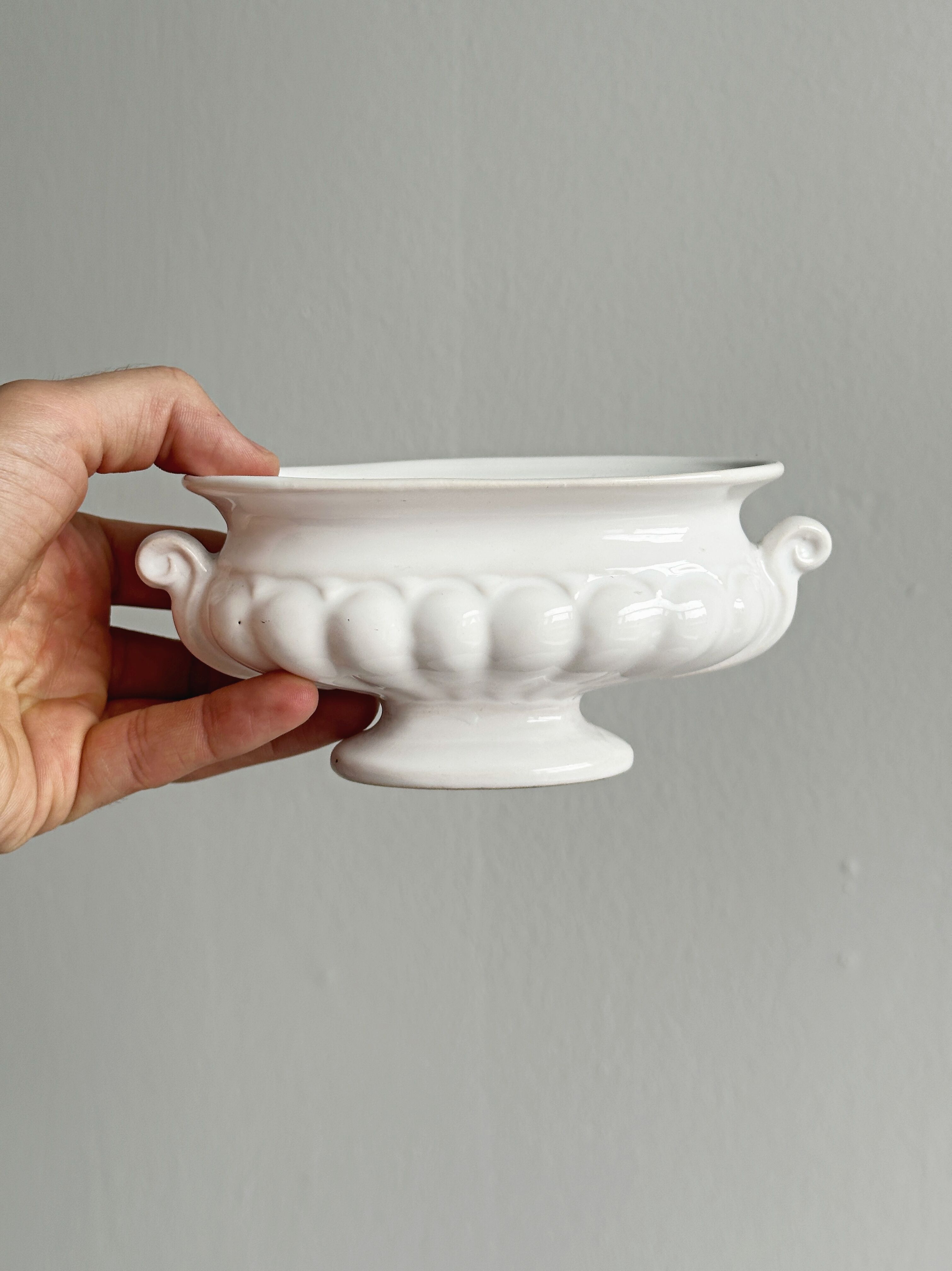 Vintage white porcelain cache-pot
