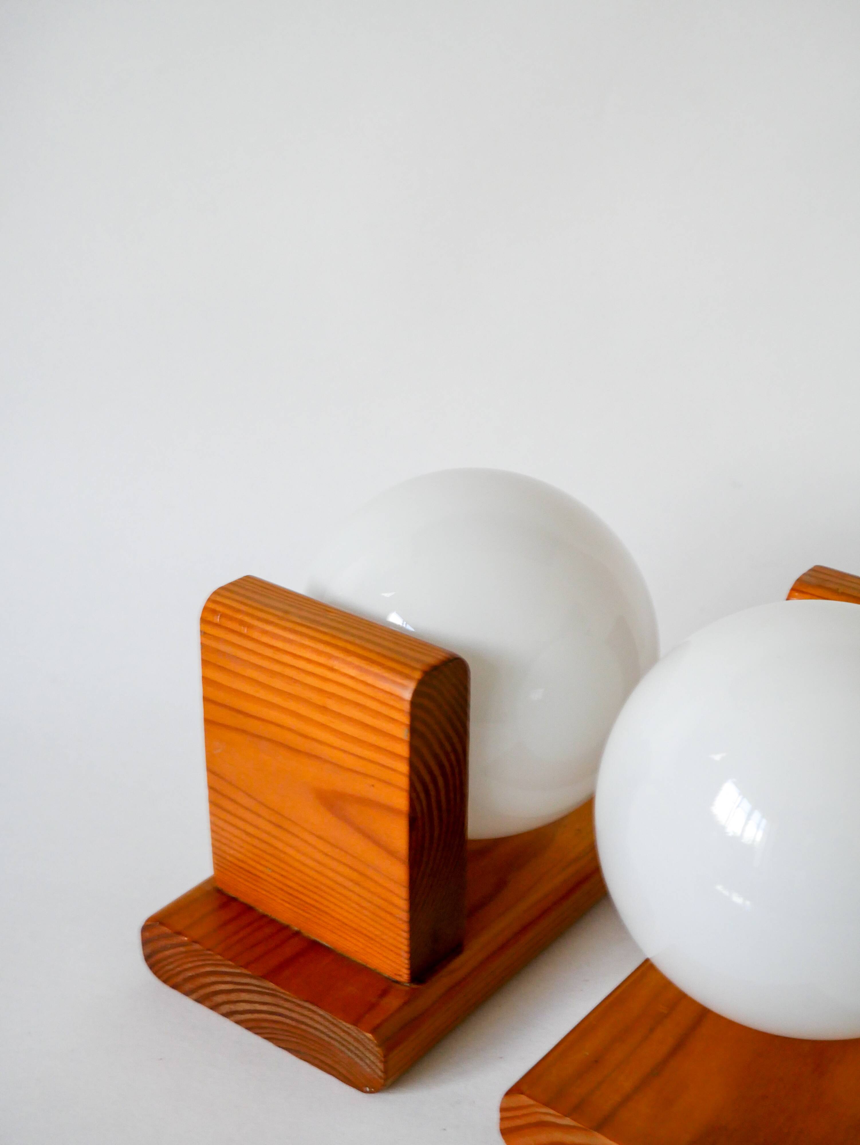 Pair of opaline ball wall lights and pine support 1980