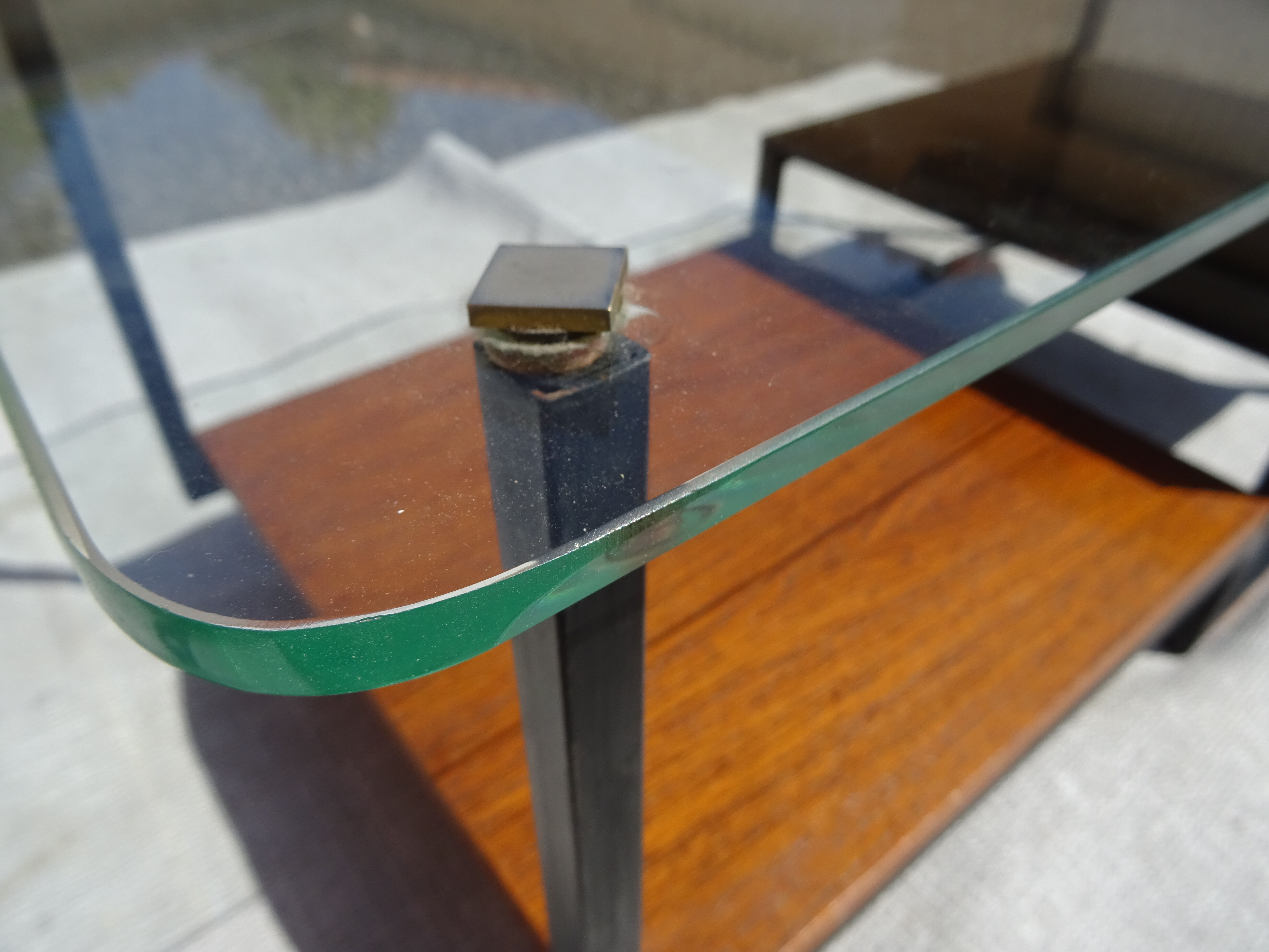 Design coffee table