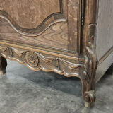 Bonnetière normande sculptée en chêne massif