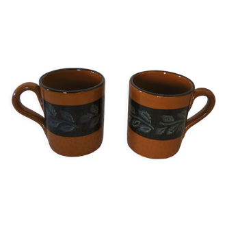 2 glazed terracotta mugs