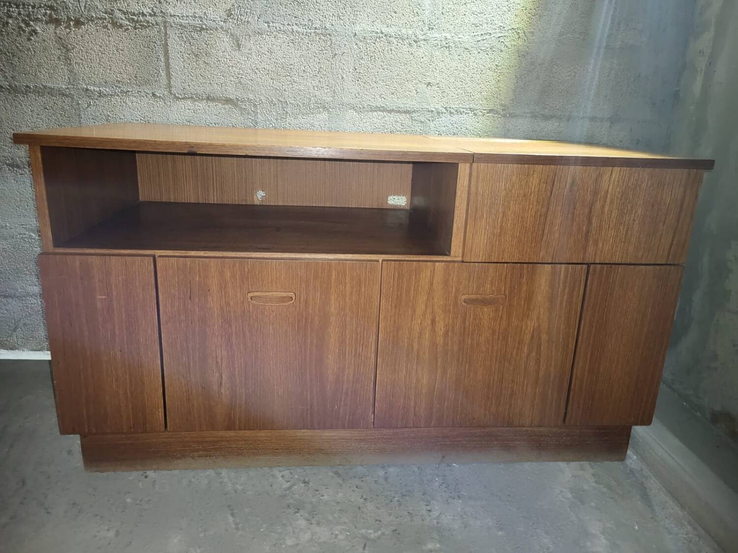 Meuble vinyles et enceintes 1960 scandinave teck
