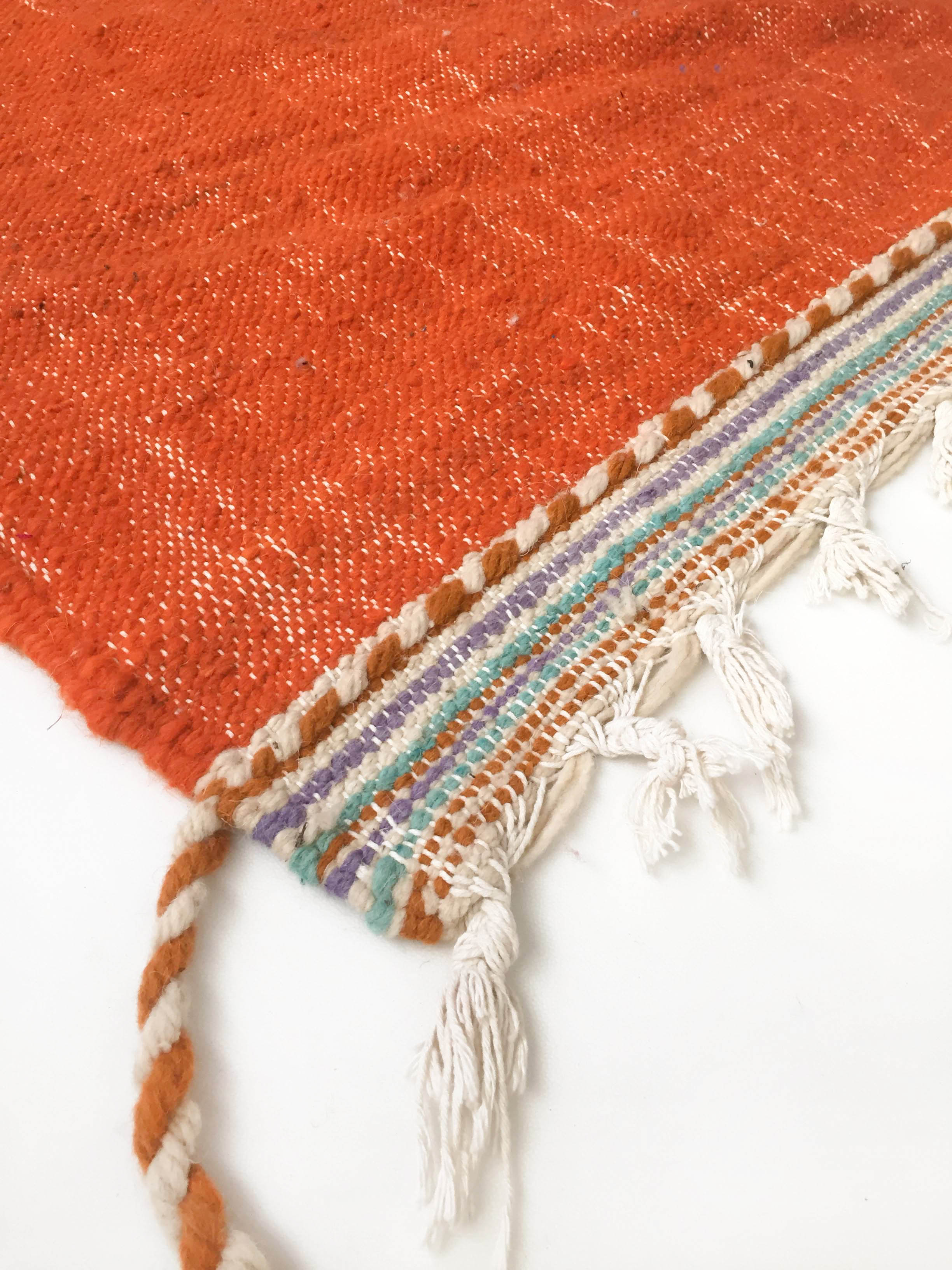 Ecru Berber Kilim rug with colored areas 305x190cm