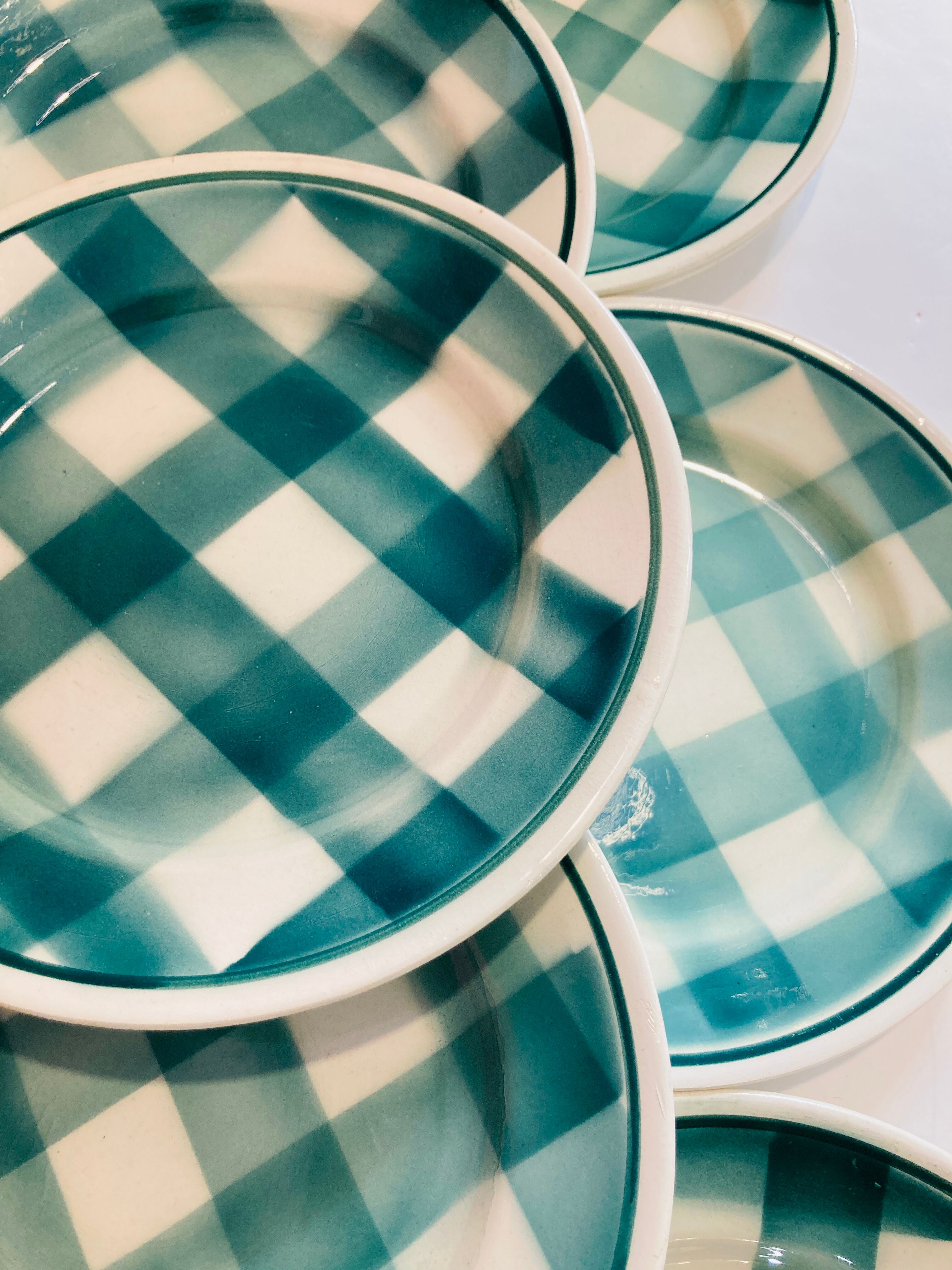 10 hollow plates with green checkered FN of givors