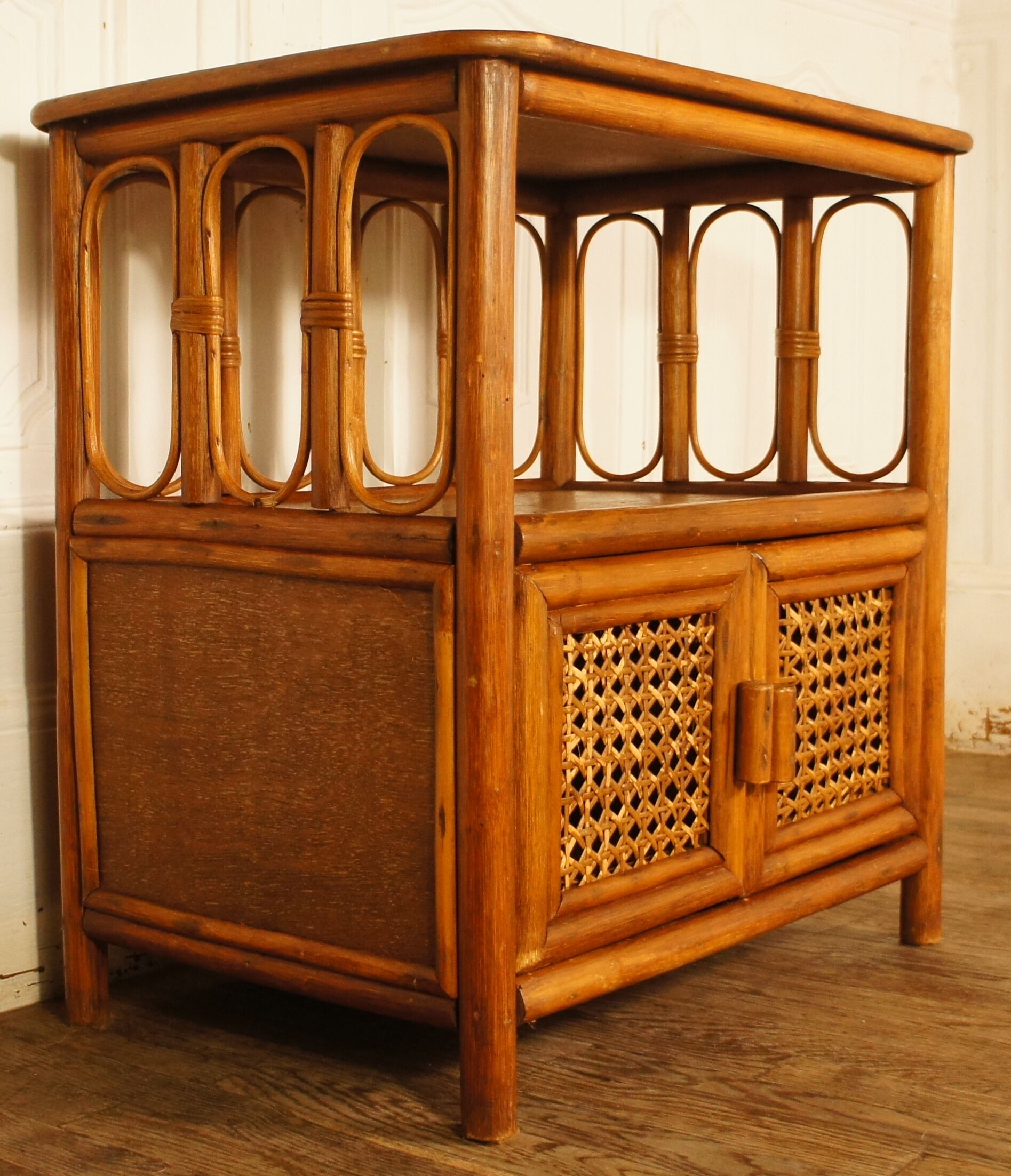 Extra furniture in rattan and vintage cannage