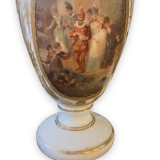 Vase in painted and gilded opaline animated scene