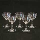 5 anciens petits verres a liqueur en cristal de baccarat gravé