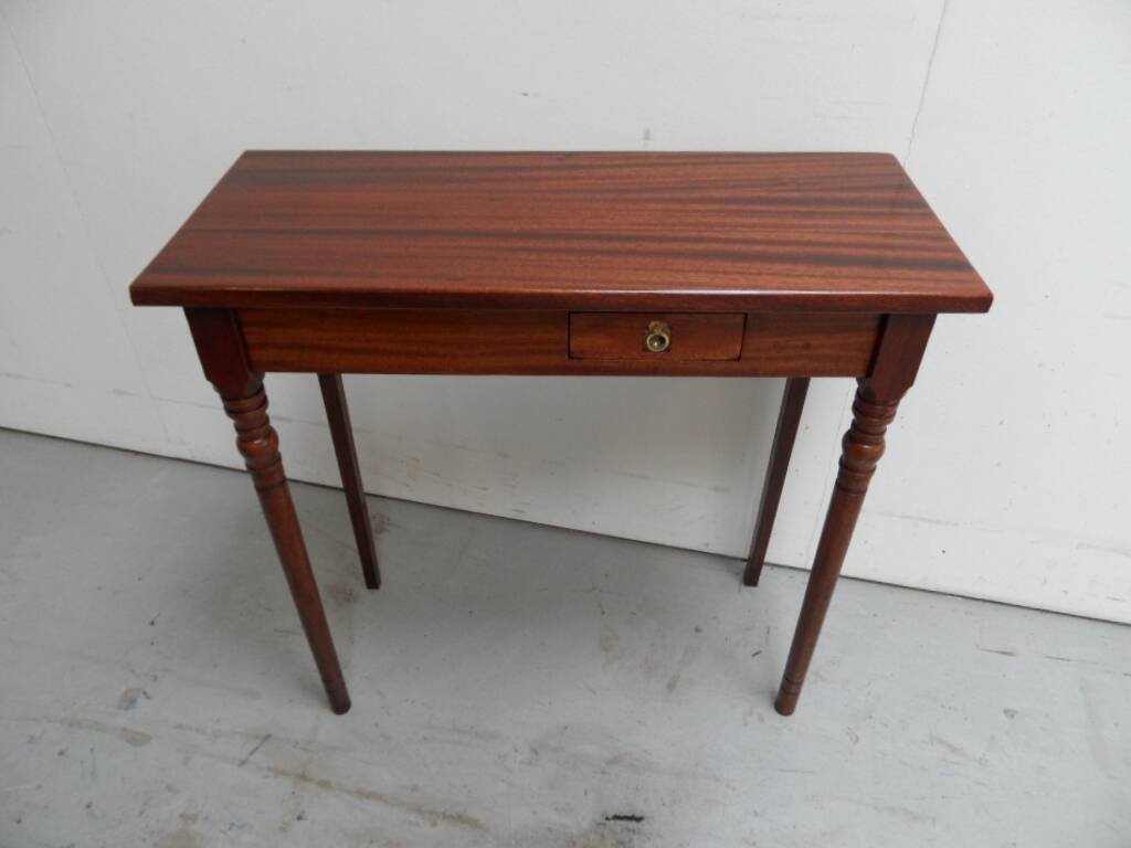 Antique mahogany sidetable