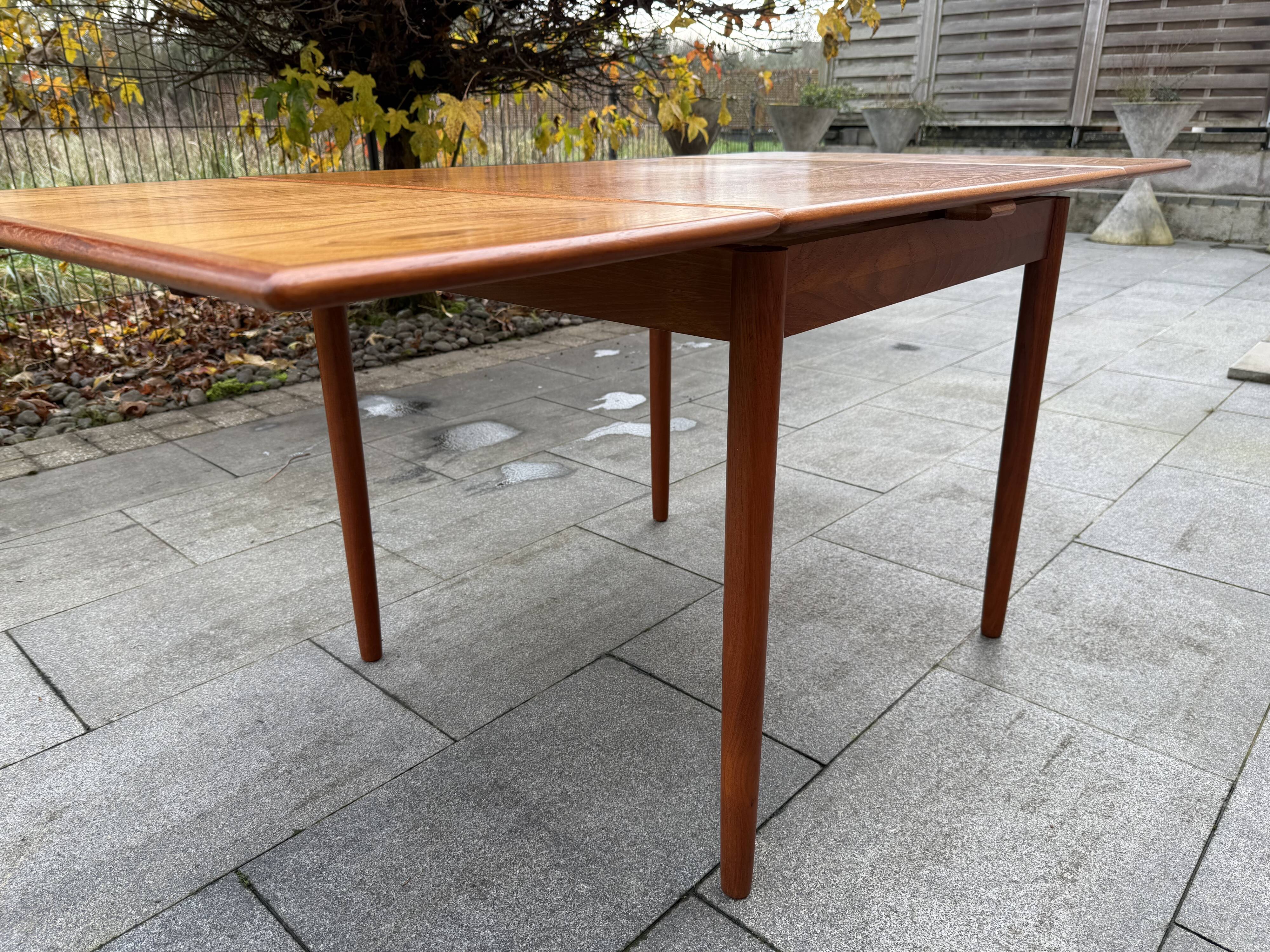 Scandinavian dining table NIELS O MOLLER JL MOLLER, Denmark 1960