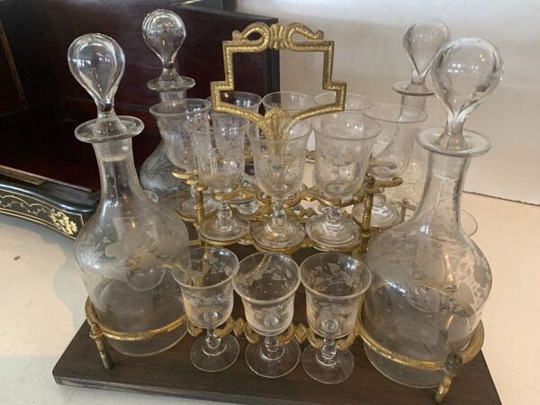 Cave a liqueur complète Napoléon III Marqueterie boulle Coffret ancien