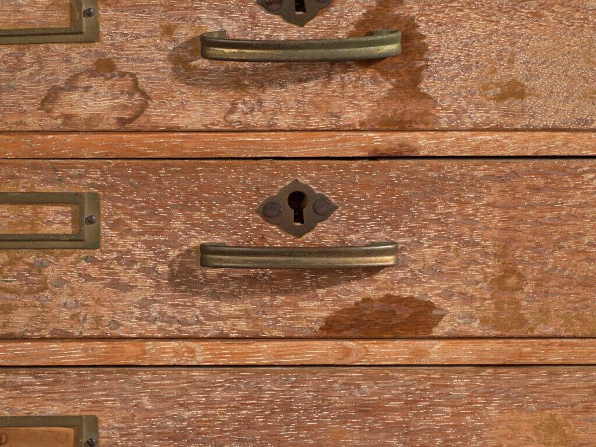 Small Japanese desk chest in oak and red pine, mid-Showa period, circa 1945–1970.