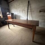 Table, old wooden kneading trough.