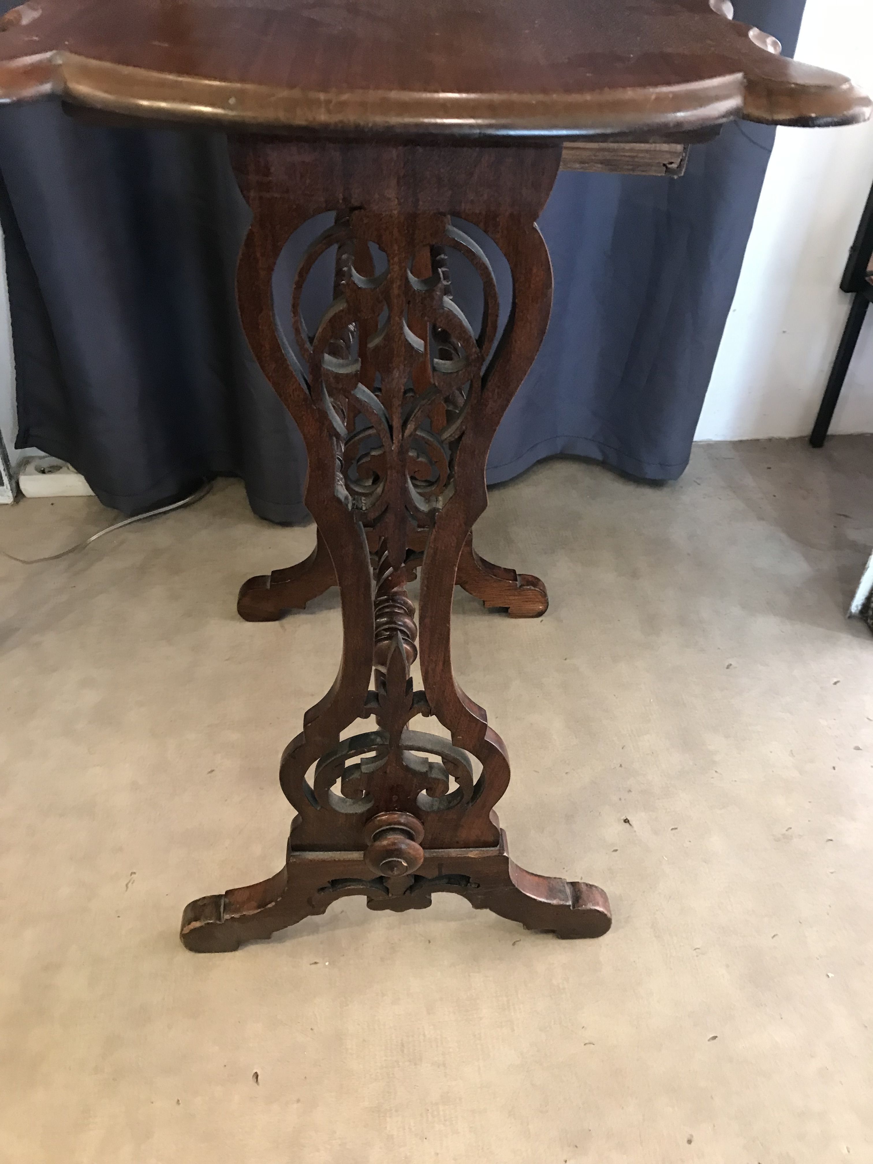 Art nouveau mahogany table with cut-out top