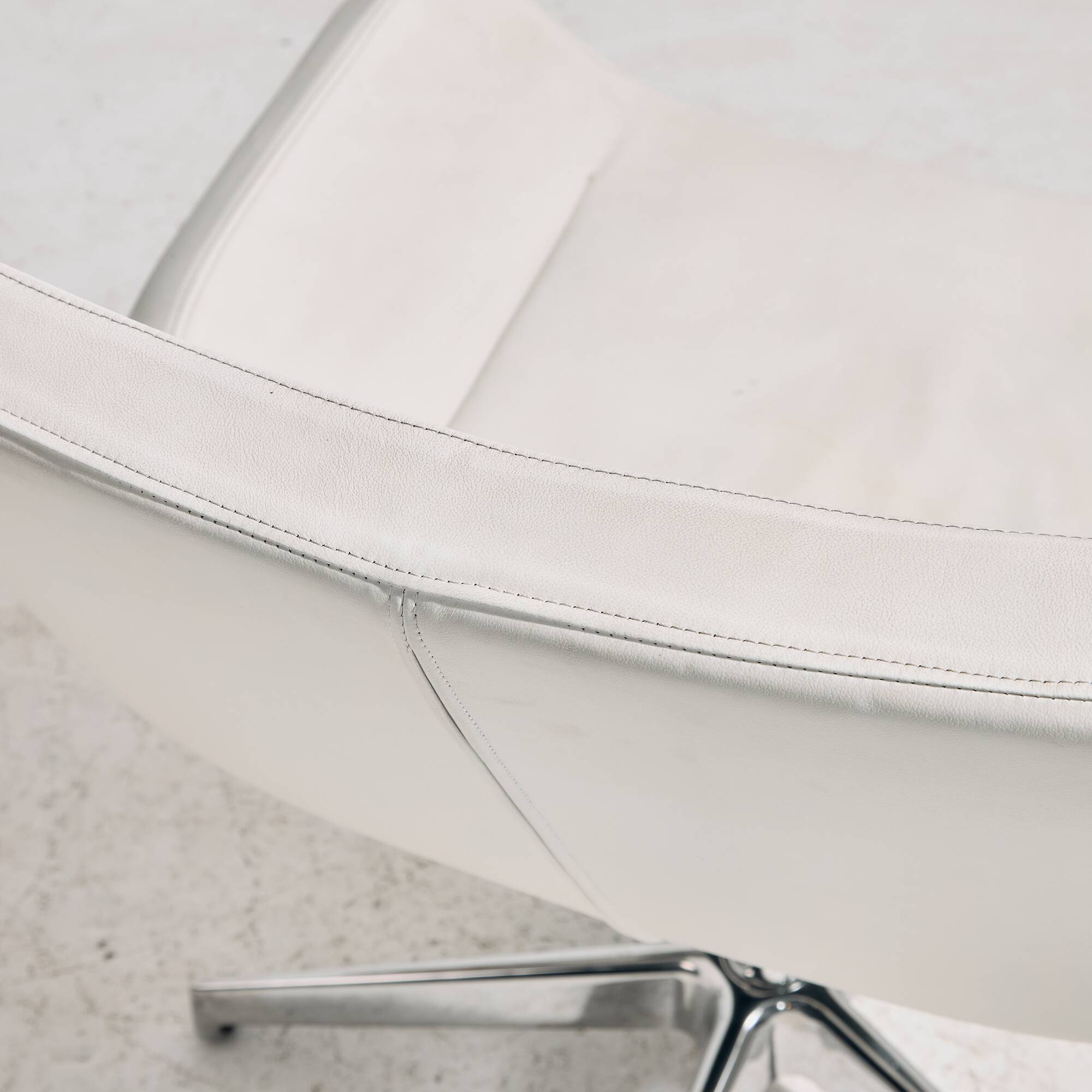 Italian leather armchair by Tonon