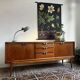 Buffet moderne du milieu du siècle – Meubles Stonehill