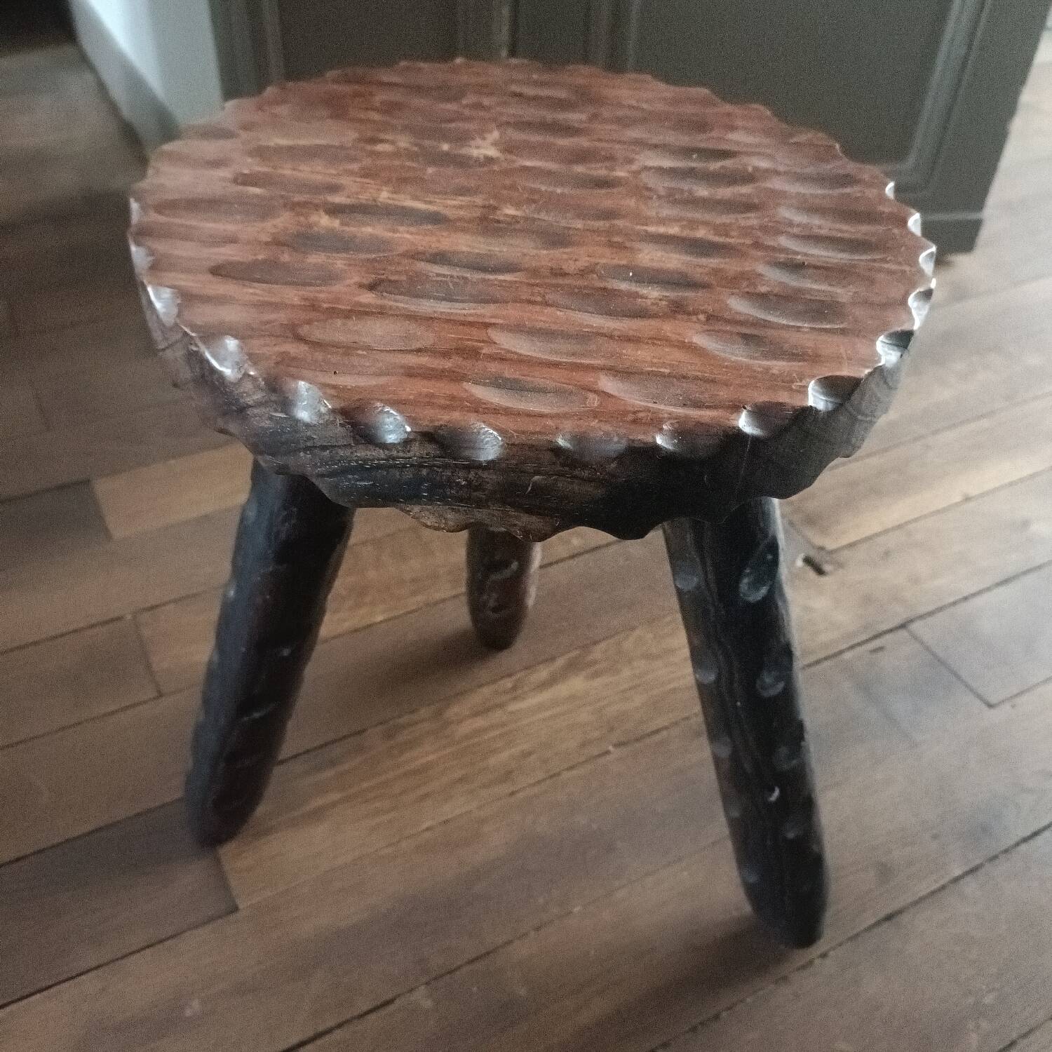 Vintage tripod stool