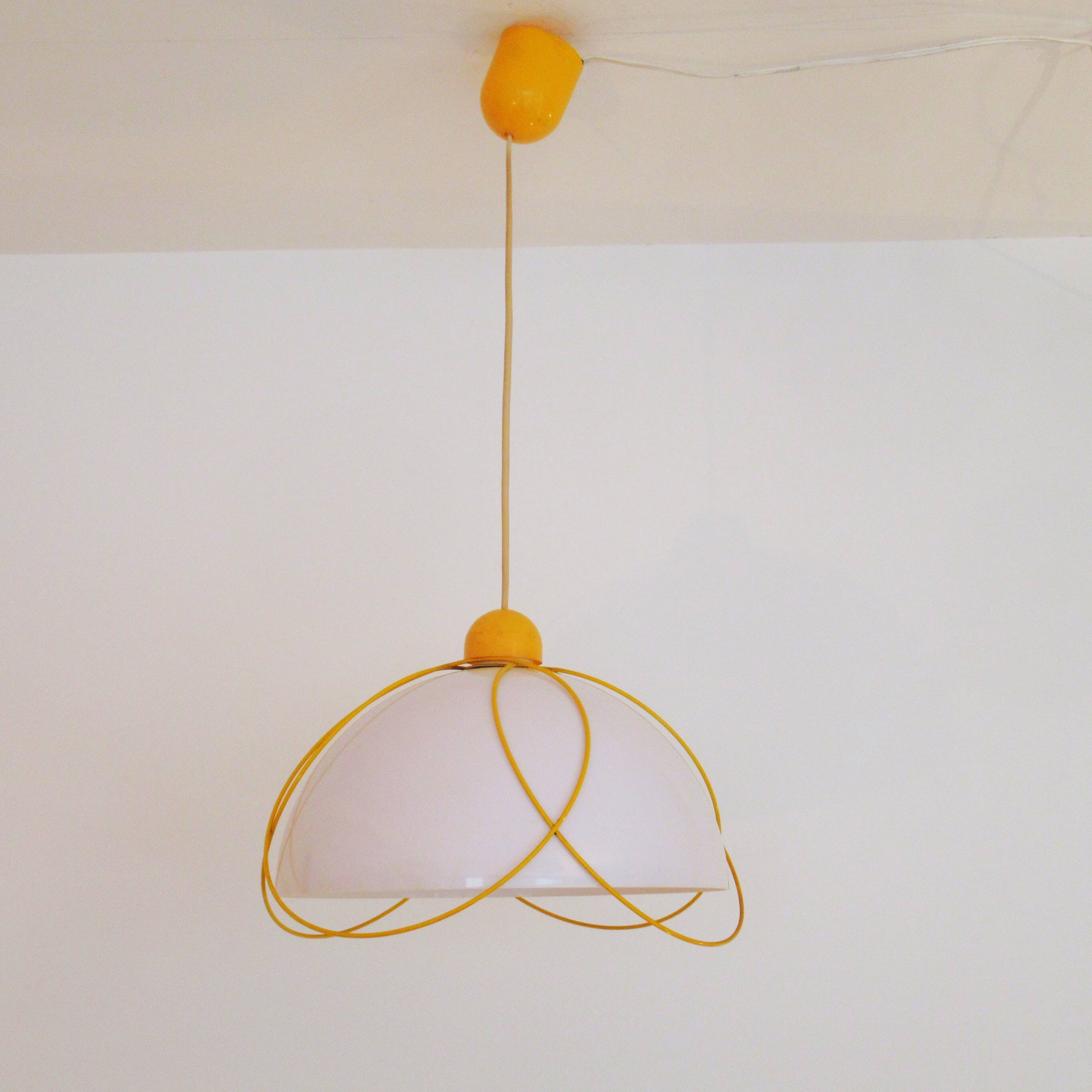 White and yellow suspension from the 1980s.