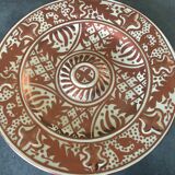 Hispano-moorish dish with umbilicus
