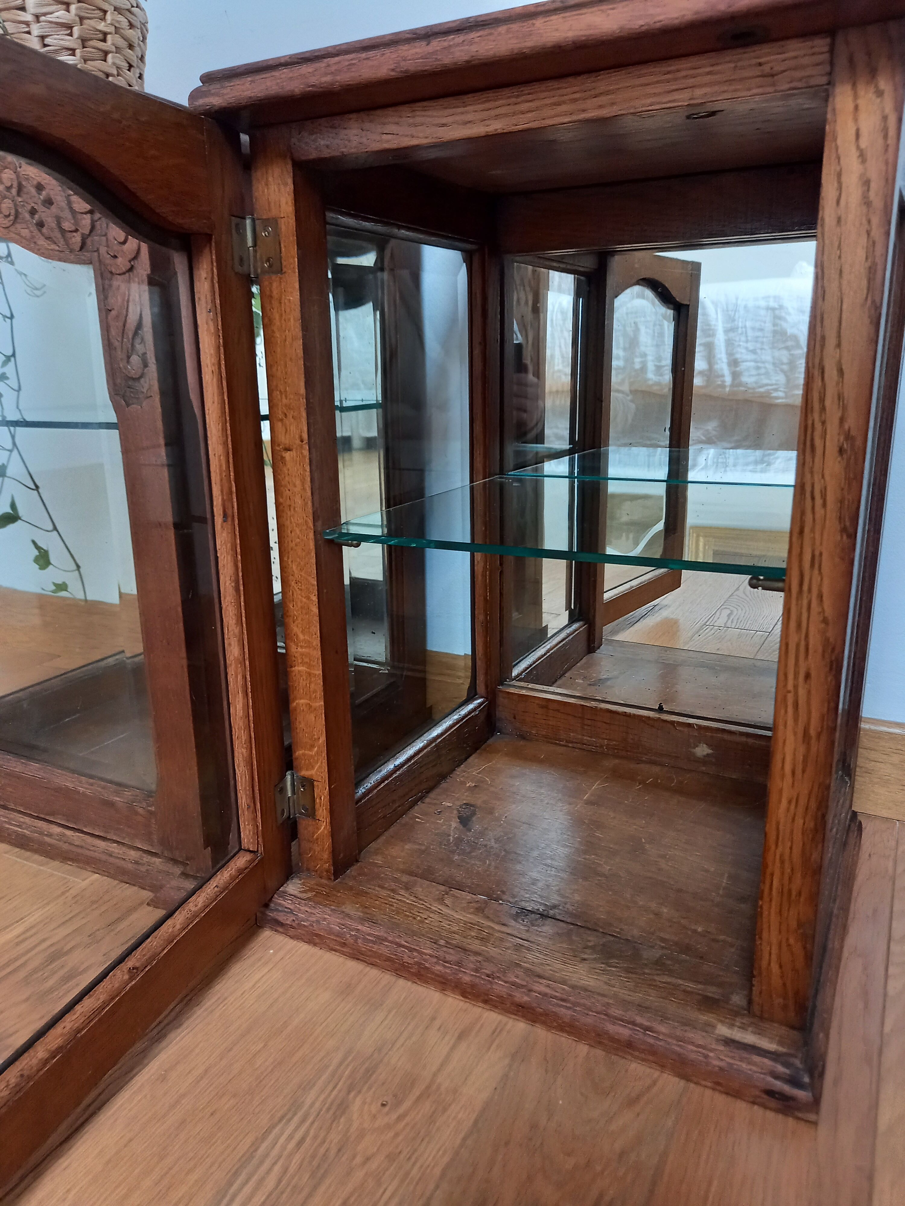 Lot de 2 vitrines