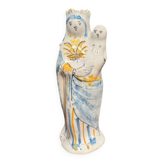 Vierge d'accouchée à l'Enfant en faïence de Nevers XVIIIe