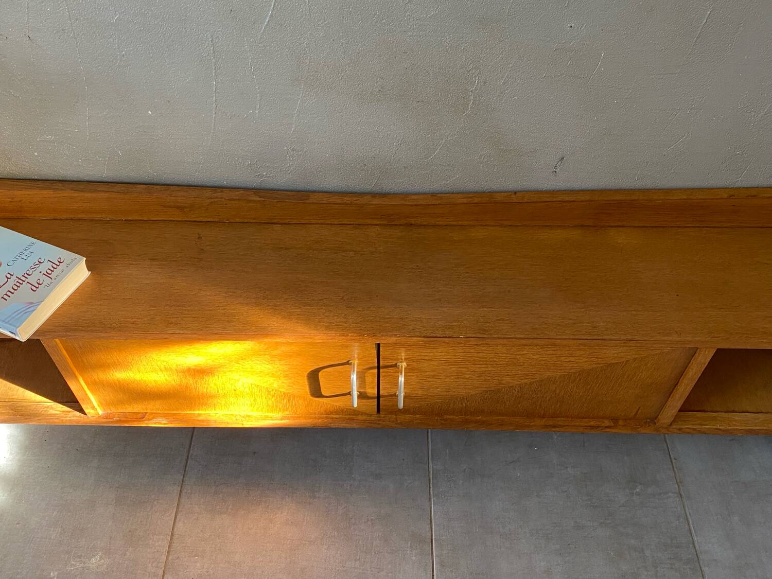 Vintage oak sideboard (shallow)