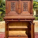 Neo-Renaissance walnut buffet - 19th century