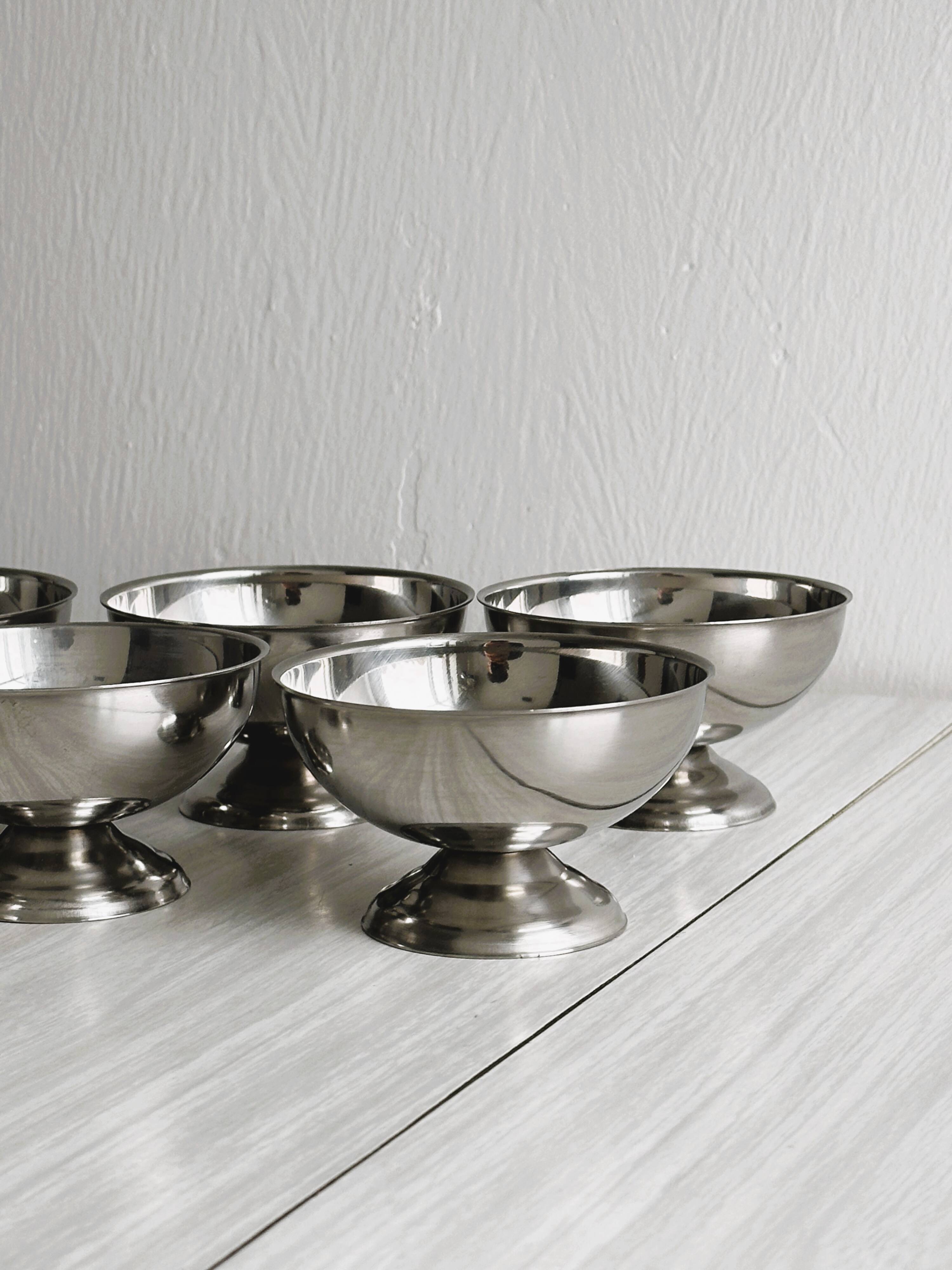 Set of 6 silver stainless steel dessert bowls