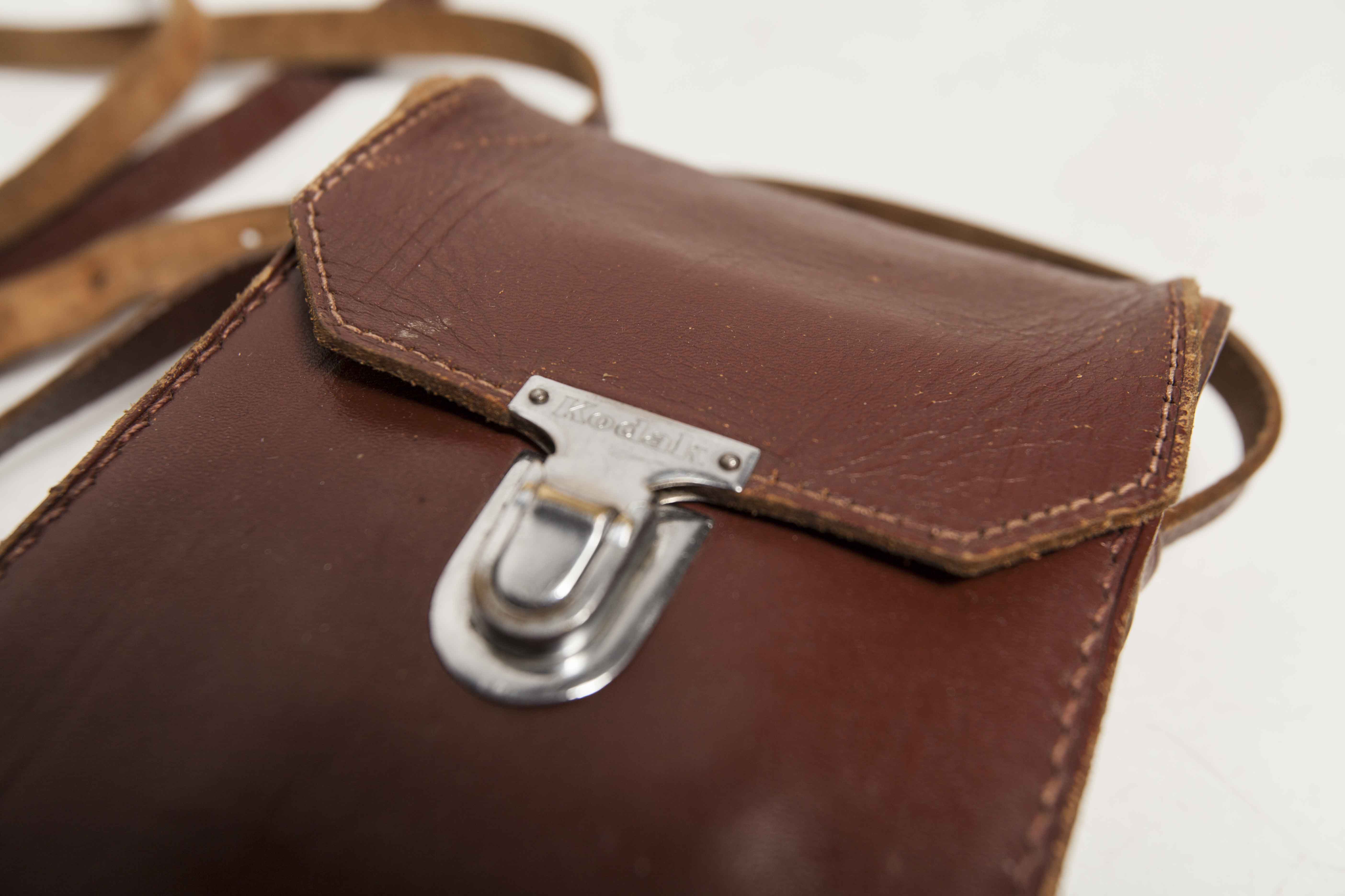 Camera Kodak Folding 620 bellows leather 1950