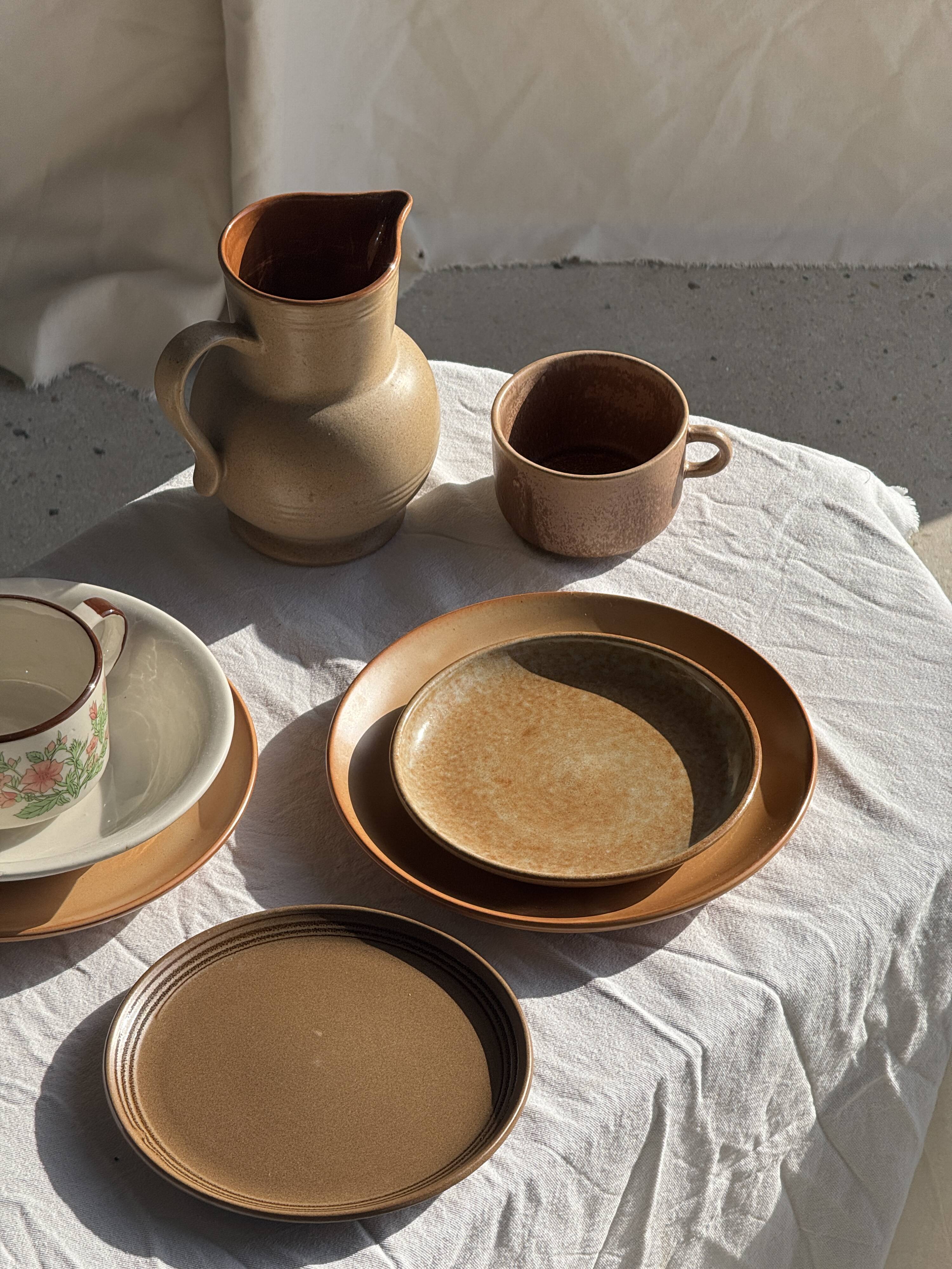 Tasse en grès émaillé brun H6,5 D10,5