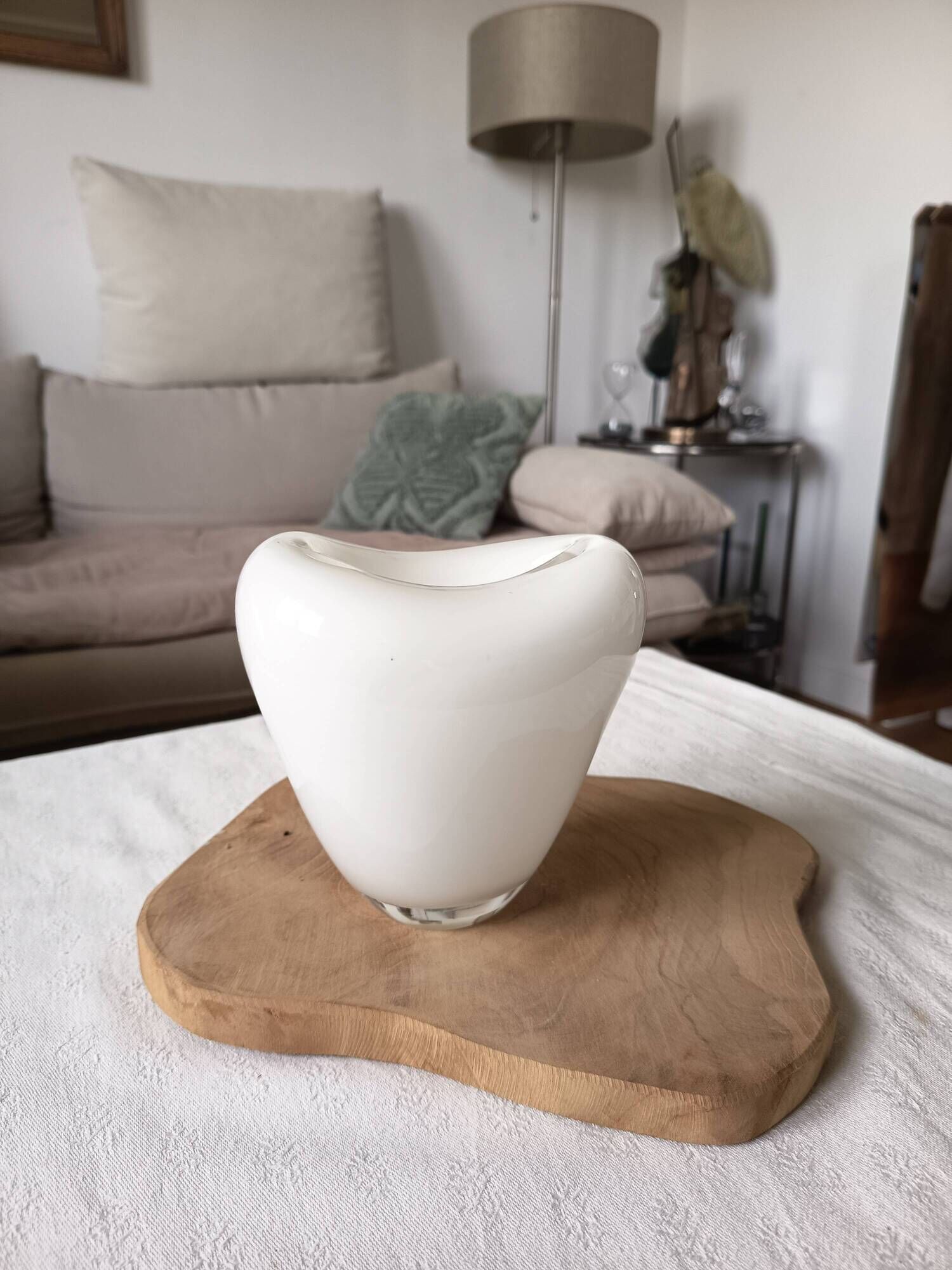 White and transparent heart-shaped Murano vase, Maria Christina Hamel.