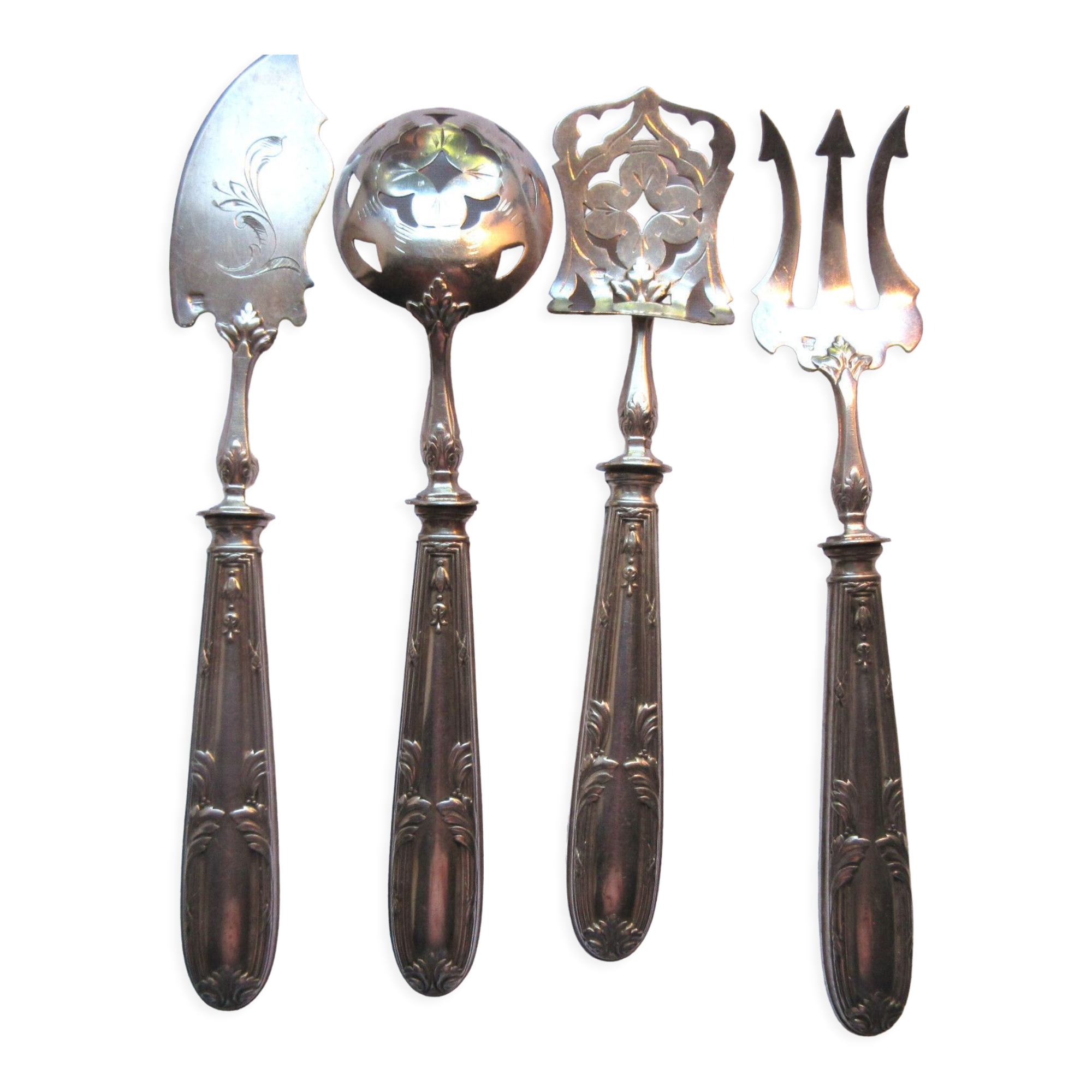 Art Nouveau cute service, 4 filled silver cutlery, chiseled, hallmark