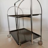 Rolling dessert, trolley says 'dinett'