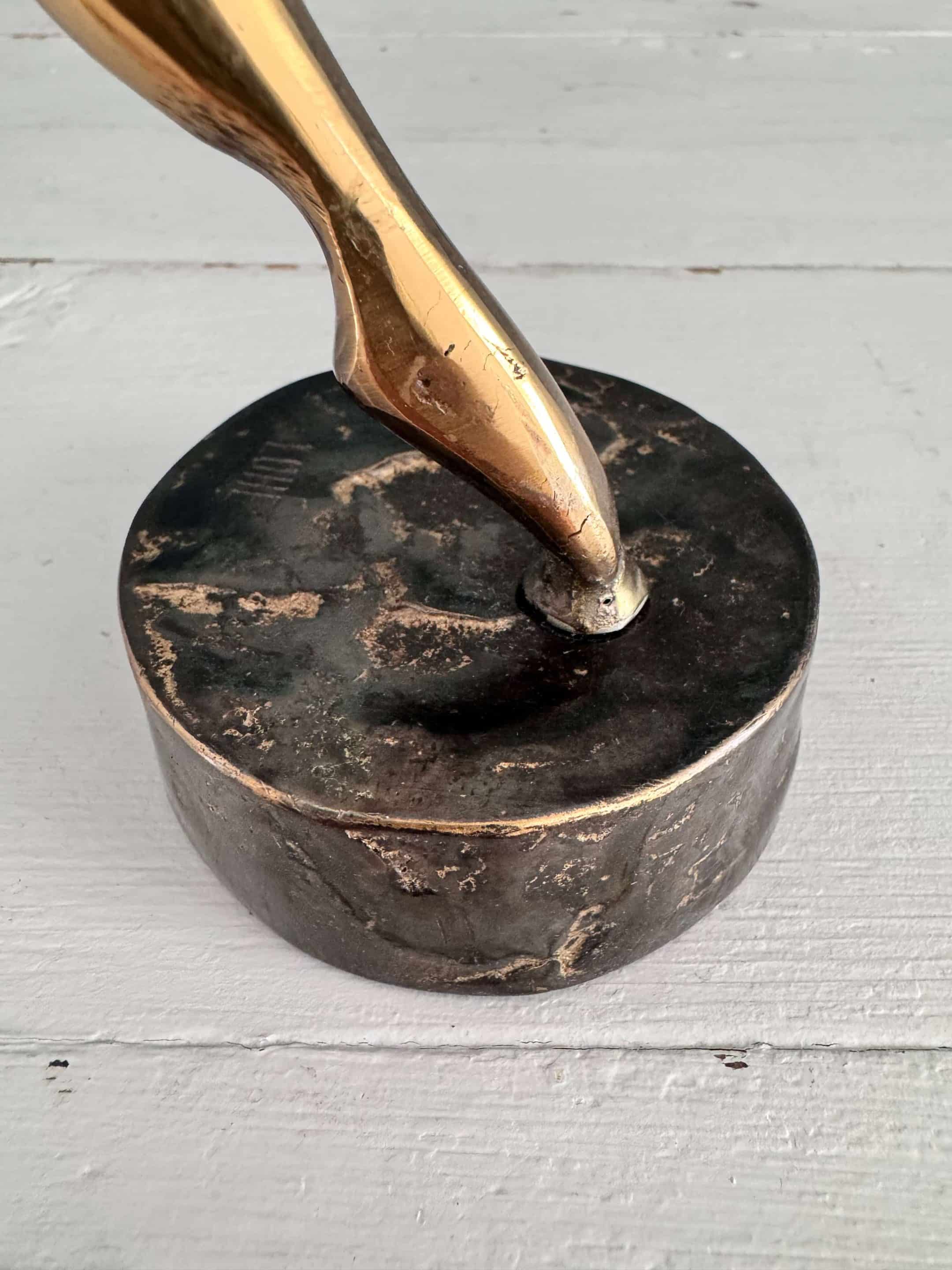 Dancer, sculpture by Yves Lohé