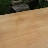 Table style drapier