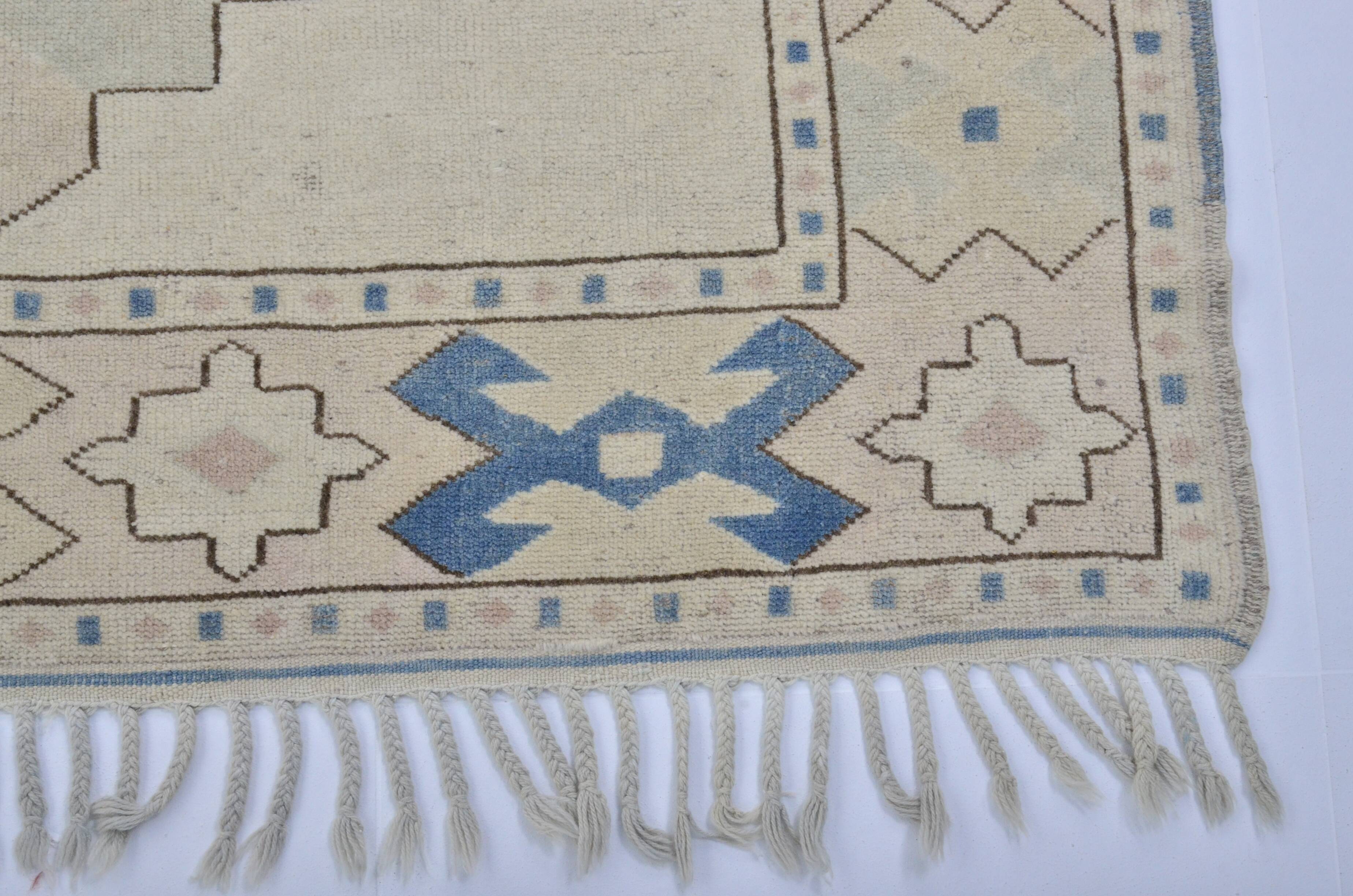 Neutral Bohemian Oushak Rug sku 3599
