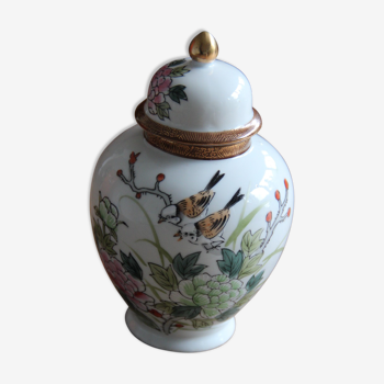 Ginger pot in Chinese porcelain