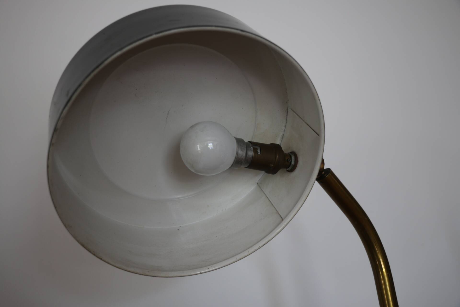 Jumo 900 black and gold lamp