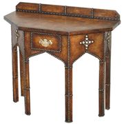 Table Console Antique en Cuir Clouté Style Gothique Pugin Restaurée