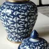 Old lidded vase/potiche/jar. origin/thailand. decorated with indigo blue palm trees. 23 x 14 cm