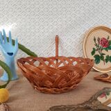Rattan basket with handle -vintage