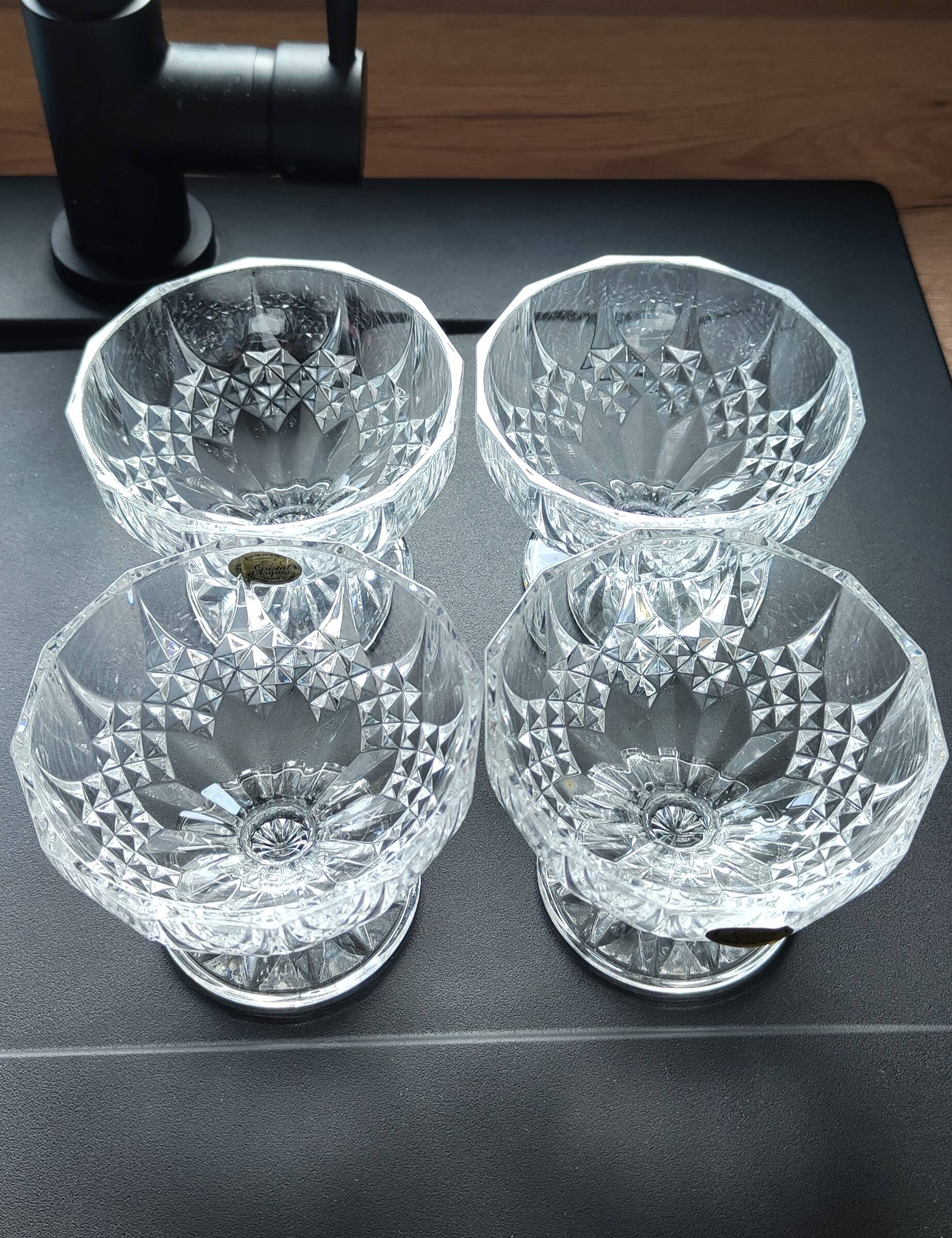 Set of 4 crystal fruit bowls