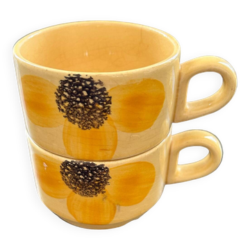 Paire de tasses marguerites